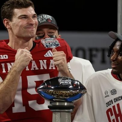 Fernando Mendoza, estrela do LinkedIn, é apontado como símbolo do futuro da NFL