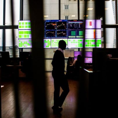 Bolsas na Europa sobem com alívio no petróleo e foco em decisões de BCs