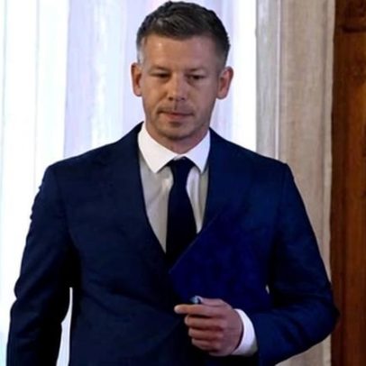 Funcionários da UE chegam à Hungria para negociações com o governo de Orbán