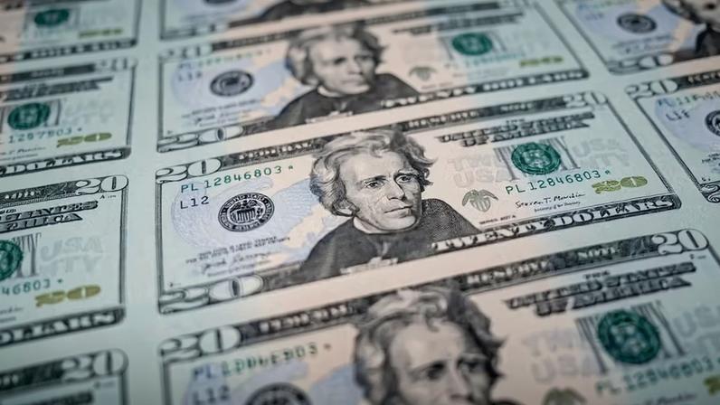 Impressão de notas de dólar no US Bureau of Engraving e Printing, em Washington
