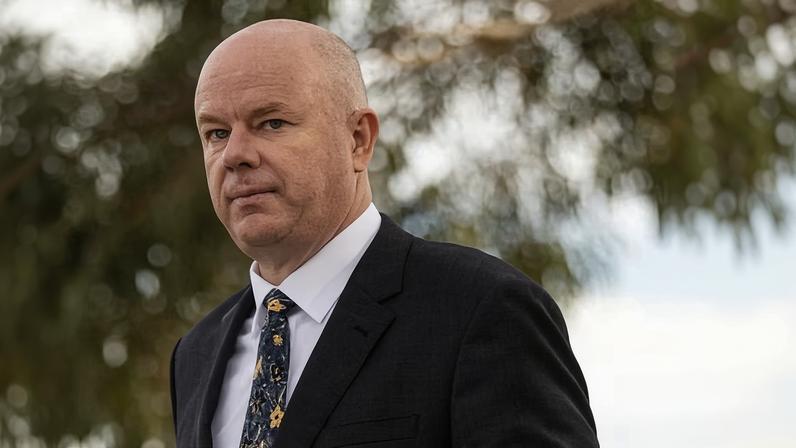 Ex-marido da homicida australiana de cogumelos vai escrever memoir sobre o caso