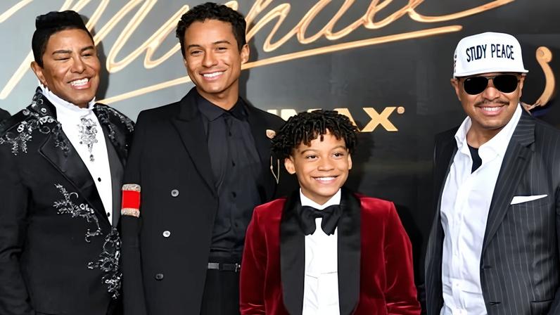 Fãs de Michael Jackson apoiam biografia divisiva enquanto filme quebra recordes