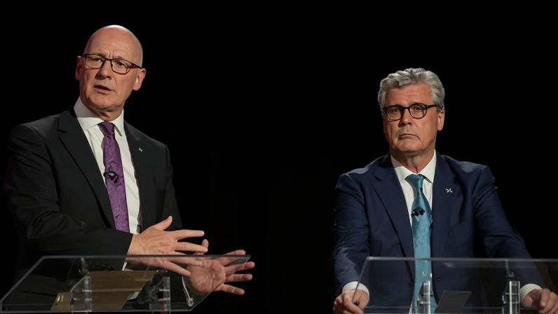 Líder escocês do Reform é criticado por tom ao exibir casas, carros e iates