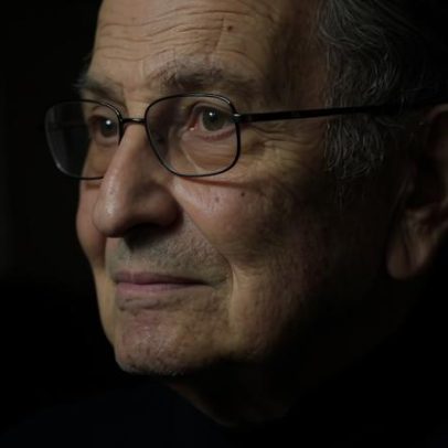 Ex-chefe da CIA alerta sobre intervenções no Irã no passado