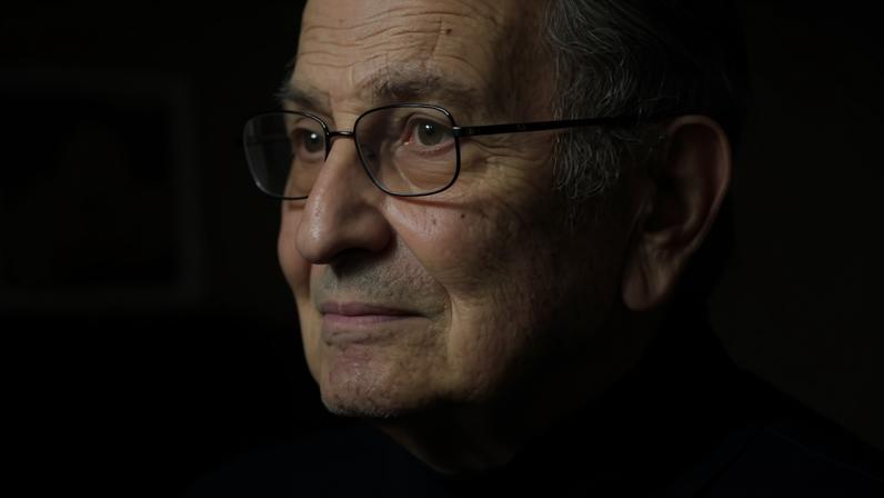 Ex-chefe da CIA alerta sobre intervenções no Irã no passado