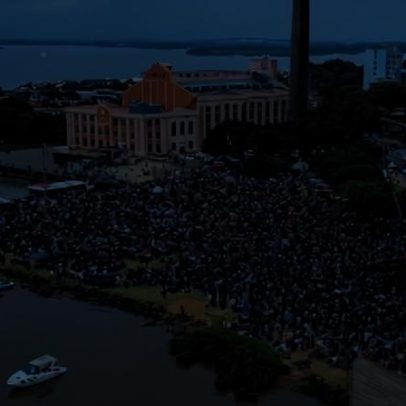 Culto ao entardecer reúne 25 mil pessoas na orla de Porto Alegre