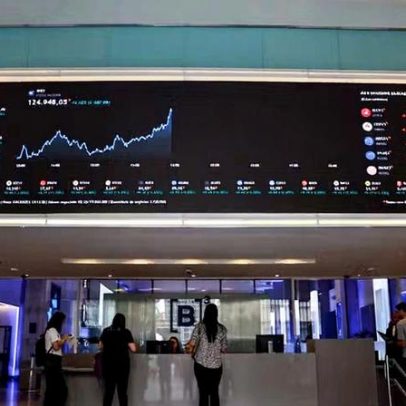 Ibovespa sobe moderadamente com petróleo, tensão no Irã limita ganhos