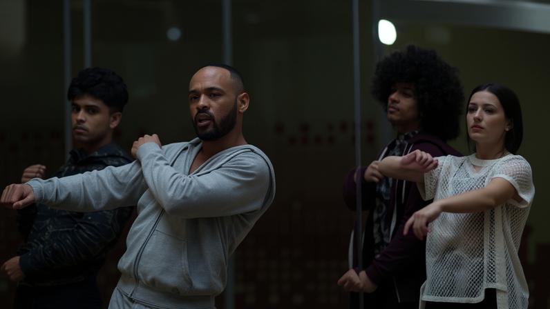 Fim das aulas deixa fãs de fitness tristes com mudança na música da academia