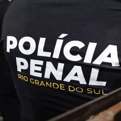 Viatura da Polícia Penal capota na BR-386, em Marques de Souza