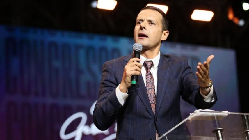 Membro do PCC se converte após visão na cela e vira pregador