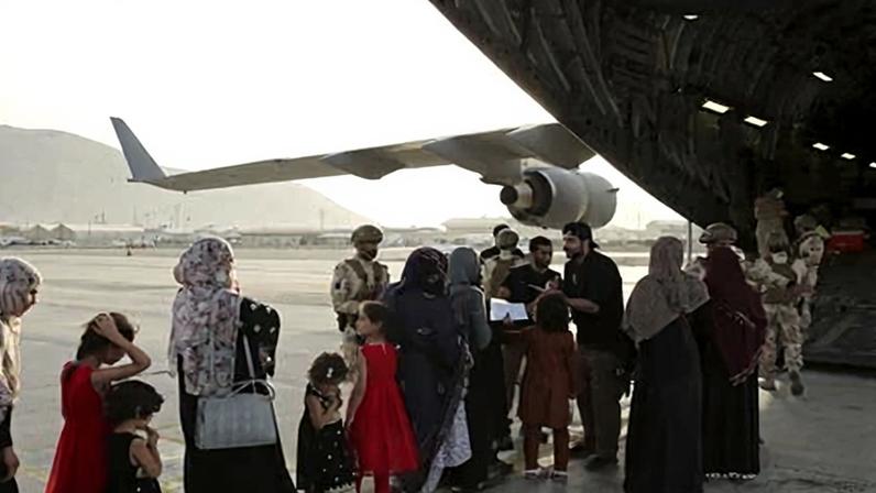 Oficiais de Trump avaliam envio de 1.100 afegãos para o Congo