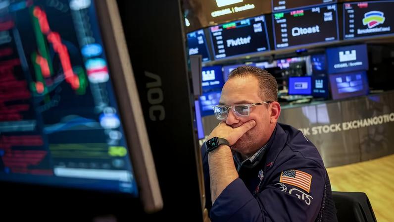 Operador na Bolsa de Valores de Nova York (Nyse) — Foto: Michael Nagle/Bloomberg