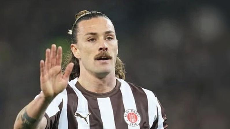 Jackson Irvine critica prêmio de paz da FIFA concedido a Trump