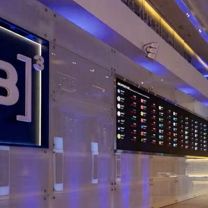 Ibovespa avança com foco na reabertura do Estreito de Ormuz