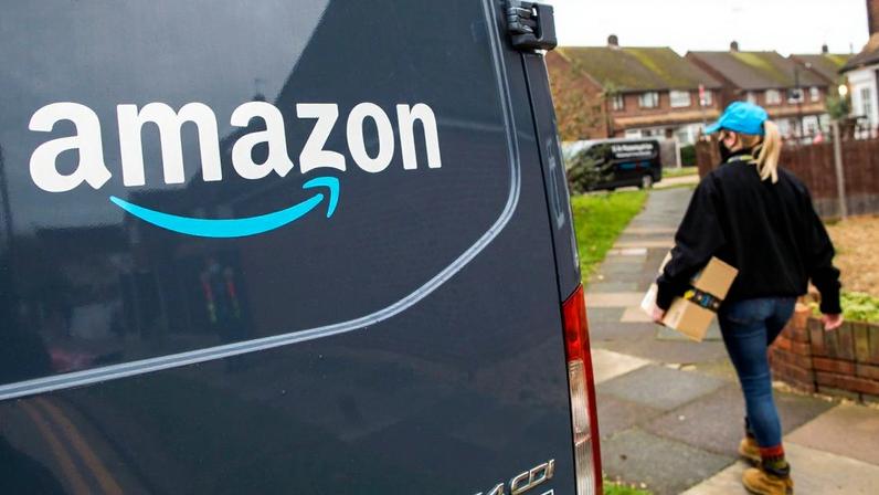 Entregadores da Amazon são alvo de campanha da empresa para melhorar a sua imagem (Foto: Bloomberg)
