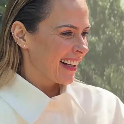 Ana Paula Renault investe em look oversized com amarrações no café com Ana Maria