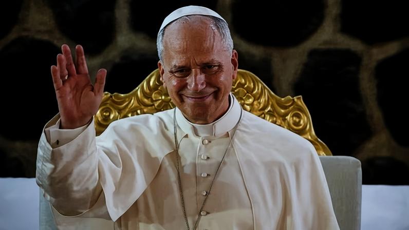 ‘I’m moved by Pope Leo’s consistent message of peace, and his stalwart courage in standing up to Trump’s abusive rhetoric and lunatic behavior.’ Photograph: Guglielmo Mangiapane/Reuters