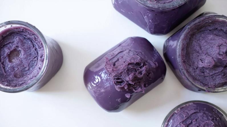 Conheça o ube, o tubérculo roxo das Filipinas rico em nutrientes. Veja como ele virou febre na gastronomia mundial e até na maquiagem