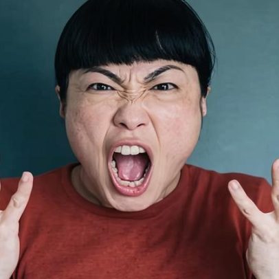 Mulheres que cuidam dos outros podem colocar a saúde em risco