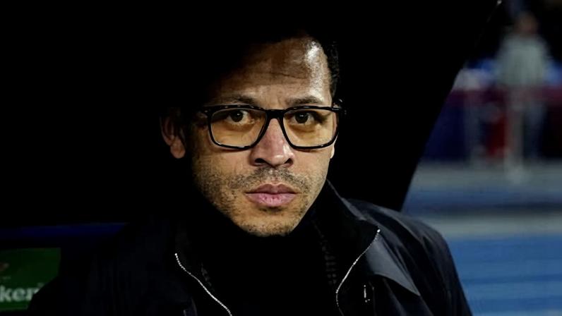 Liam Rosenior’s time at Chelsea started brightly but ended with five consecutive league defeats without scoring.