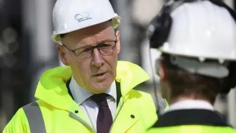 Swinney suaviza posição sobre perfuração no Mar do Norte com preços do petróleo