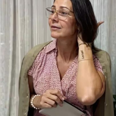 Influenciadora discute envelhecimento e viraliza ao questionar roupas aos 60