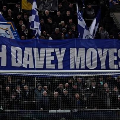 Moyes reacende rivalidade enquanto Everton mira Europa e estreia em derby