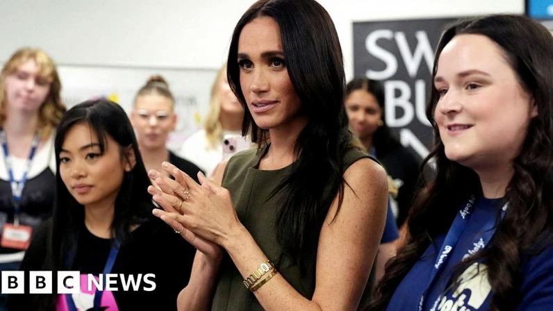 'I was the most trolled person in the entire world,' Meghan tells students