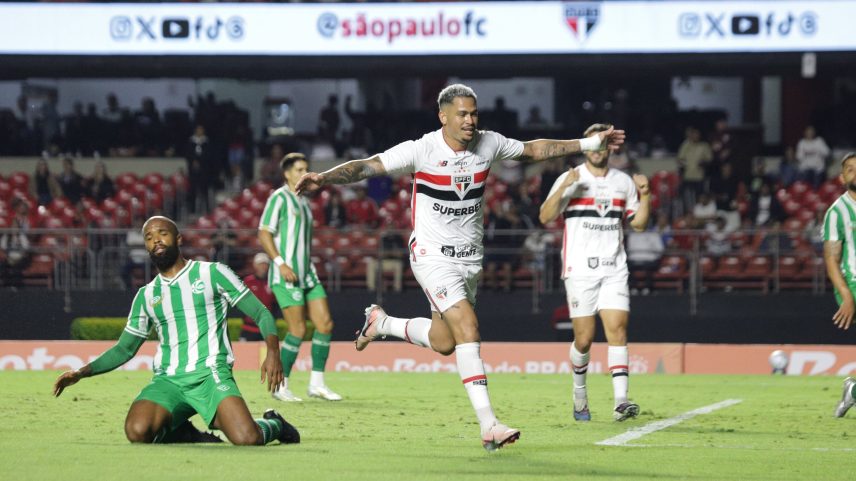 São Paulo vence o Juventude na Copa do Brasil com vaias da torcida