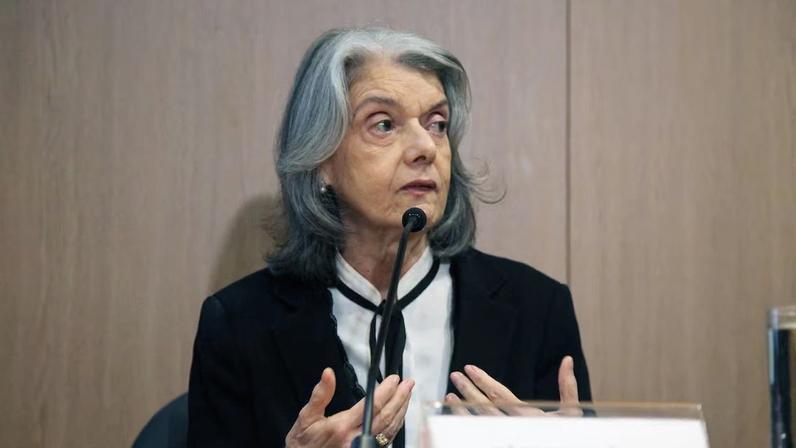 Ministra avalia que há equívocos e erros que precisam ser aperfeiçoados no Poder Judiciário brasileiro