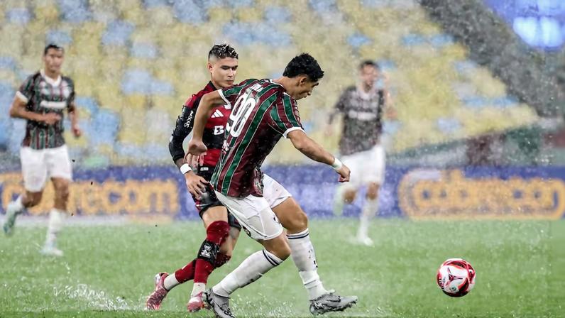 Flamengo encara o Fluminense no Maracanã
