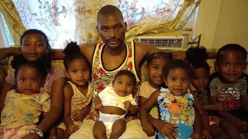 Shamar Elkins era um ex-veterano do Exército e foi morto após perseguição policial