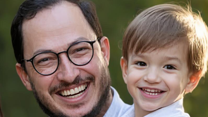 Pai fala pela primeira vez após esquecer filho no carro e morte da criança