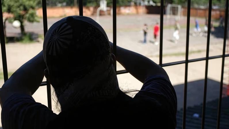 Dados divulgados em março de 2026 do IBGE mostram que 39,8% dos estudantes de 13 a 17 anos já sofreram bullying.