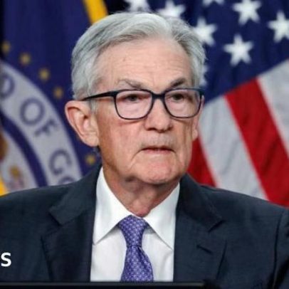 Powell mantém juros dos EUA estáveis em última decisão como presidente do Fed