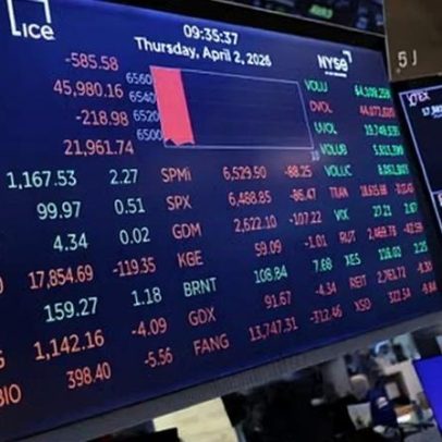 Graham Norton admite que seus monólogos passados tinham piadas ruins sobre pessoas