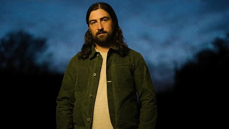 Crítica Noah Kahan: The Great Divide, Stick Season vira outono eterno