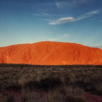 Uluru: monólito gigante no coração da Austrália e seu significado cultural