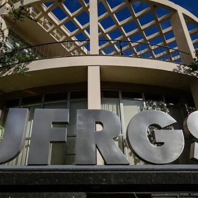 UFRGS abre seleção para Professores Substitutos com salários até R$ 6,1 mil