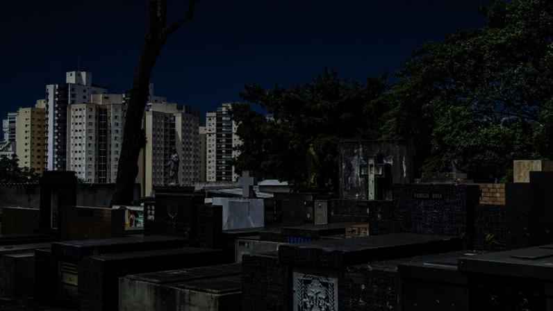 Foto Consolare Cemitério Santana / DINO