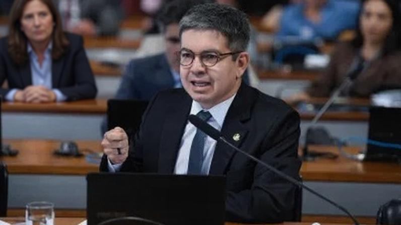 Randolfe Rodrigues (PT-AL)