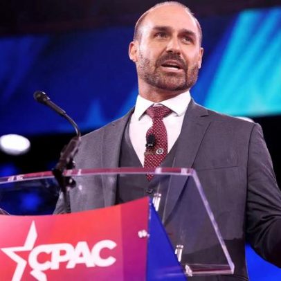 Eduardo Bolsonaro desafia Moraes a intimá-lo por vídeo no CPAC