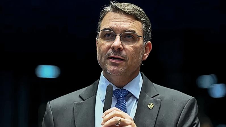 Senador Flávio Bolsonaro (PL-RJ)