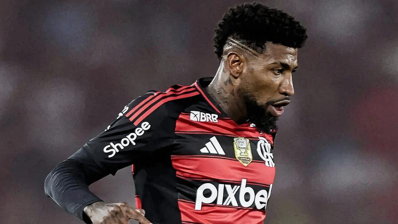 Emerson Royal durante partida no Maracanã (Foto: Gilvan de Souza/Flamengo)