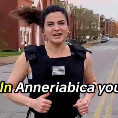 Valentina Gomez, influencer anti-Islã, impedida de entrar no Reino Unido para ato de extrema-direita