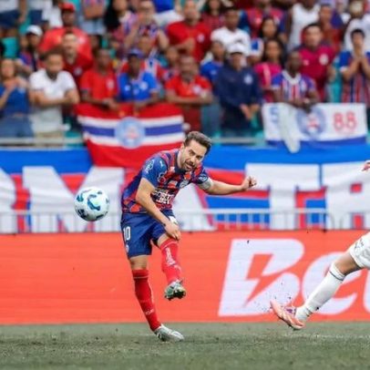 Bahia x Palmeiras: Jhon Arias abre o placar com golaço