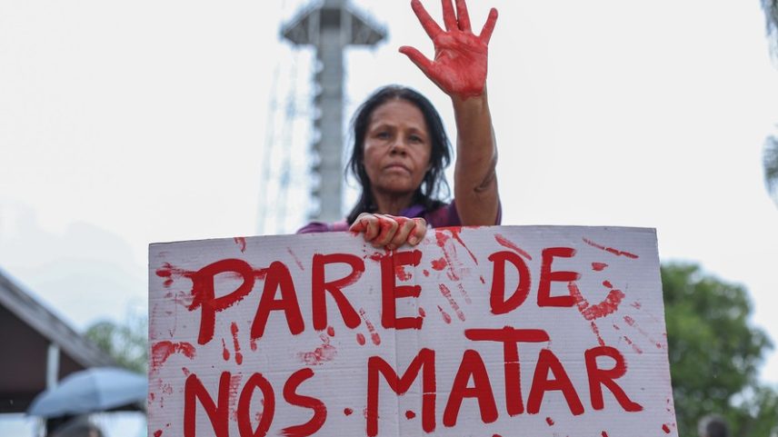 Foto de um protesto contra feminicídio — Foto: Marcelo Camargo/Agência Brasil
