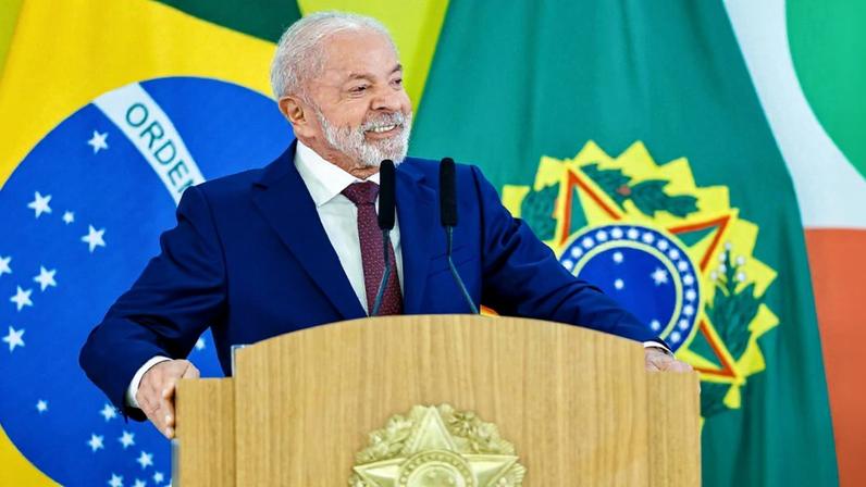 Lula chama Trump de imperador e cita invasão ao Brasil