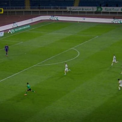 Al Taawoun vence Al Najma por 2 a 1 com gol de Samir Caetano de Souza Santos