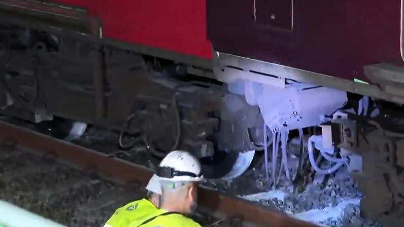 Linha 9-Esmeralda teve descarrilamento do trem no sentido Osasco na noite do último domingo, 26